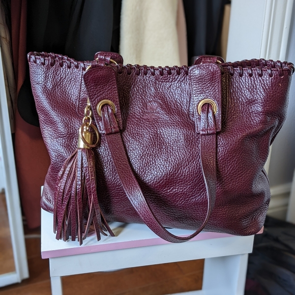 Elegage Handbags - Authentic Vintage Italian Leather Shoulder Bag